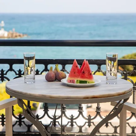 Marelina Aparthotel 3*