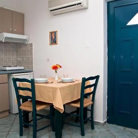 Marelina Aparthotel