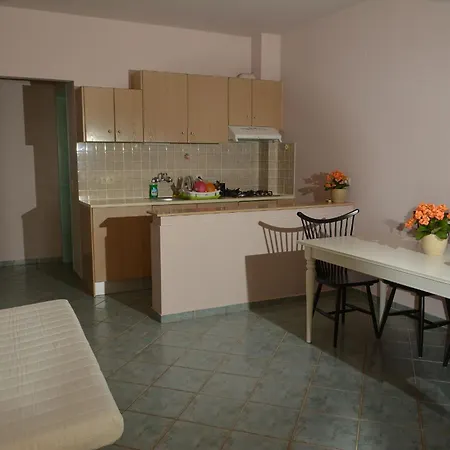 Aparthotel Marelina Panormos (Crete)