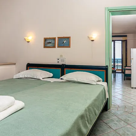 Aparthotel Marelina 3*